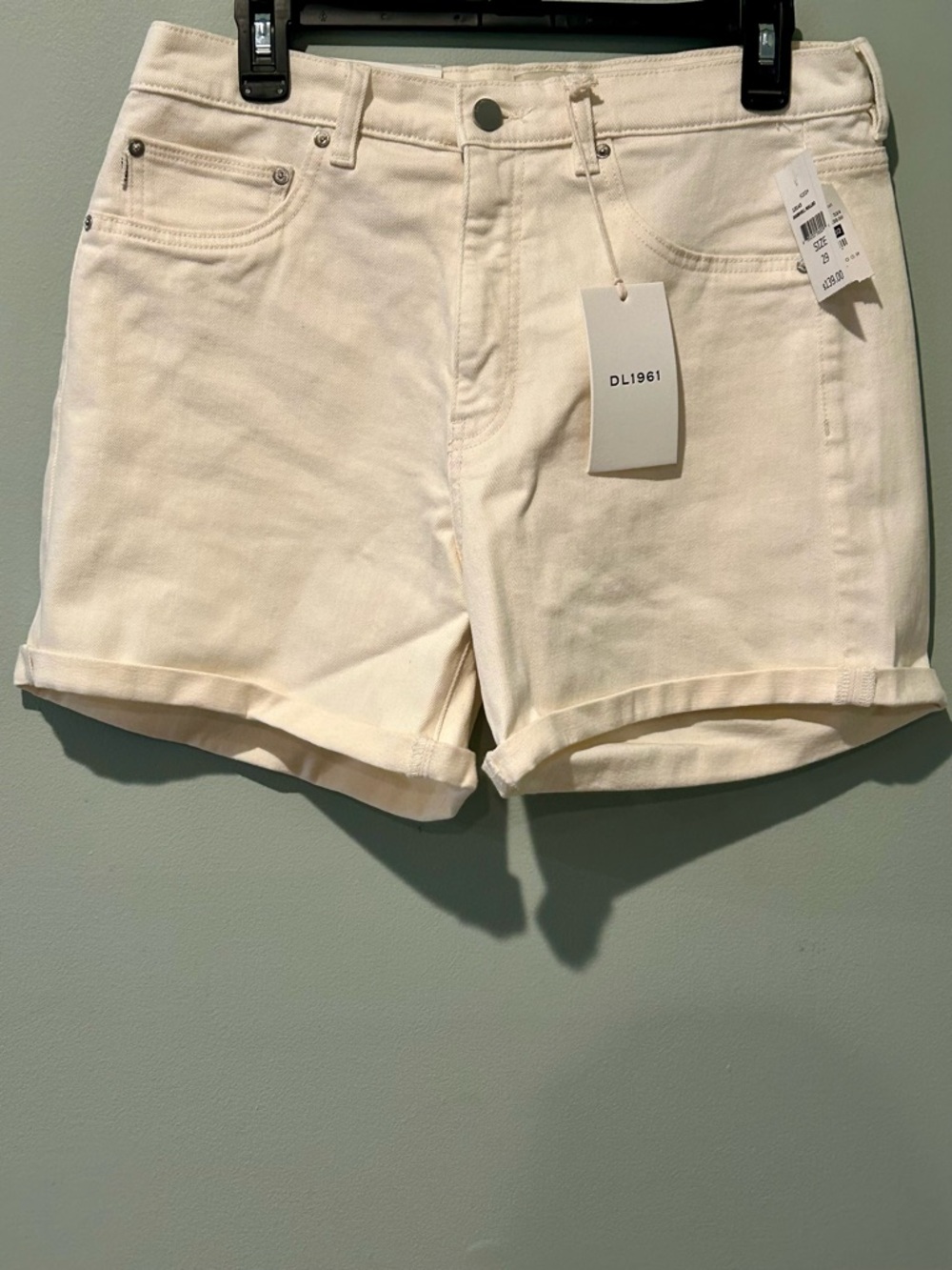 DL1961 Women’s Cream High-Rise Roll-Cuff Denim Shorts size 29